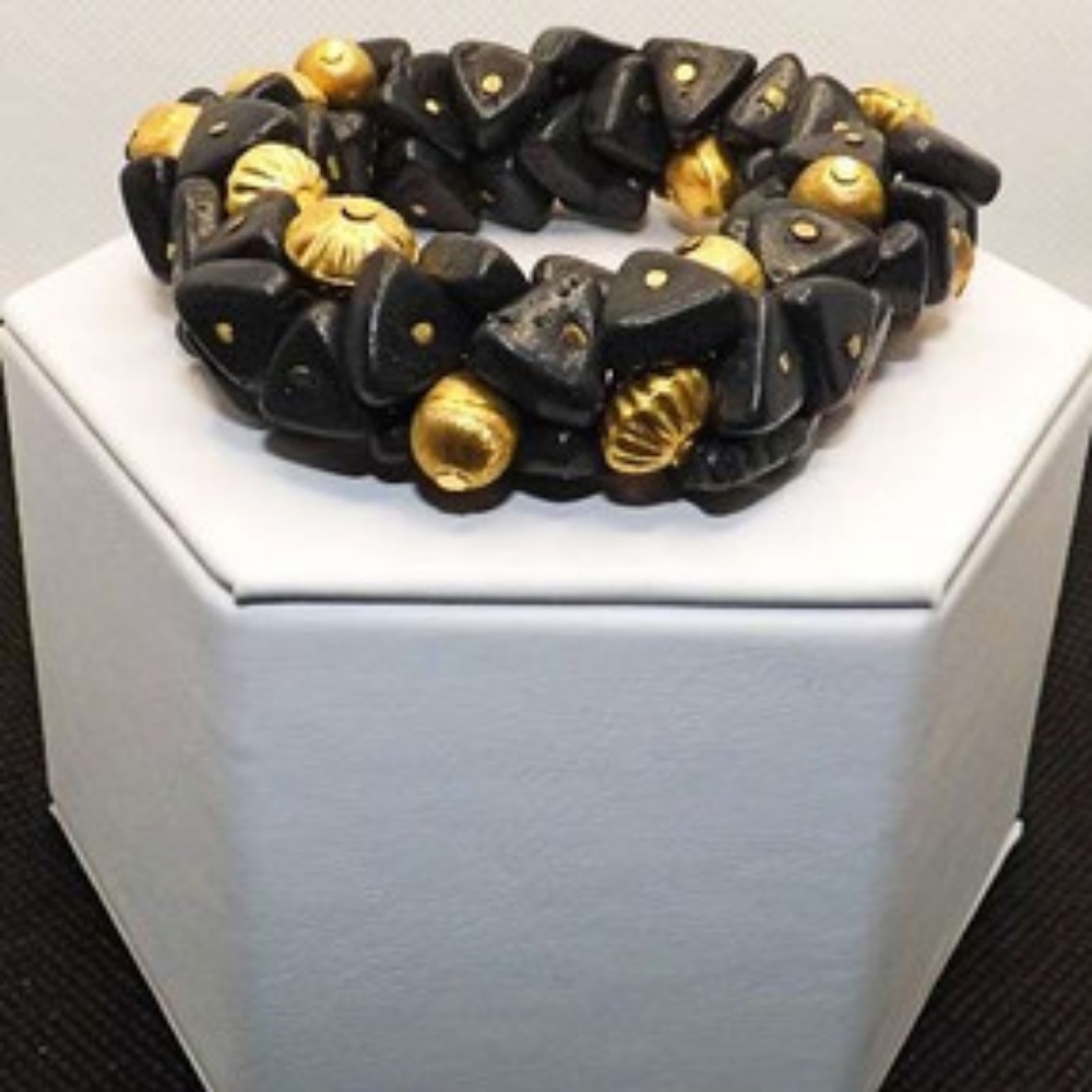 Black/Gold Pebble Stone Elastic Bracelet